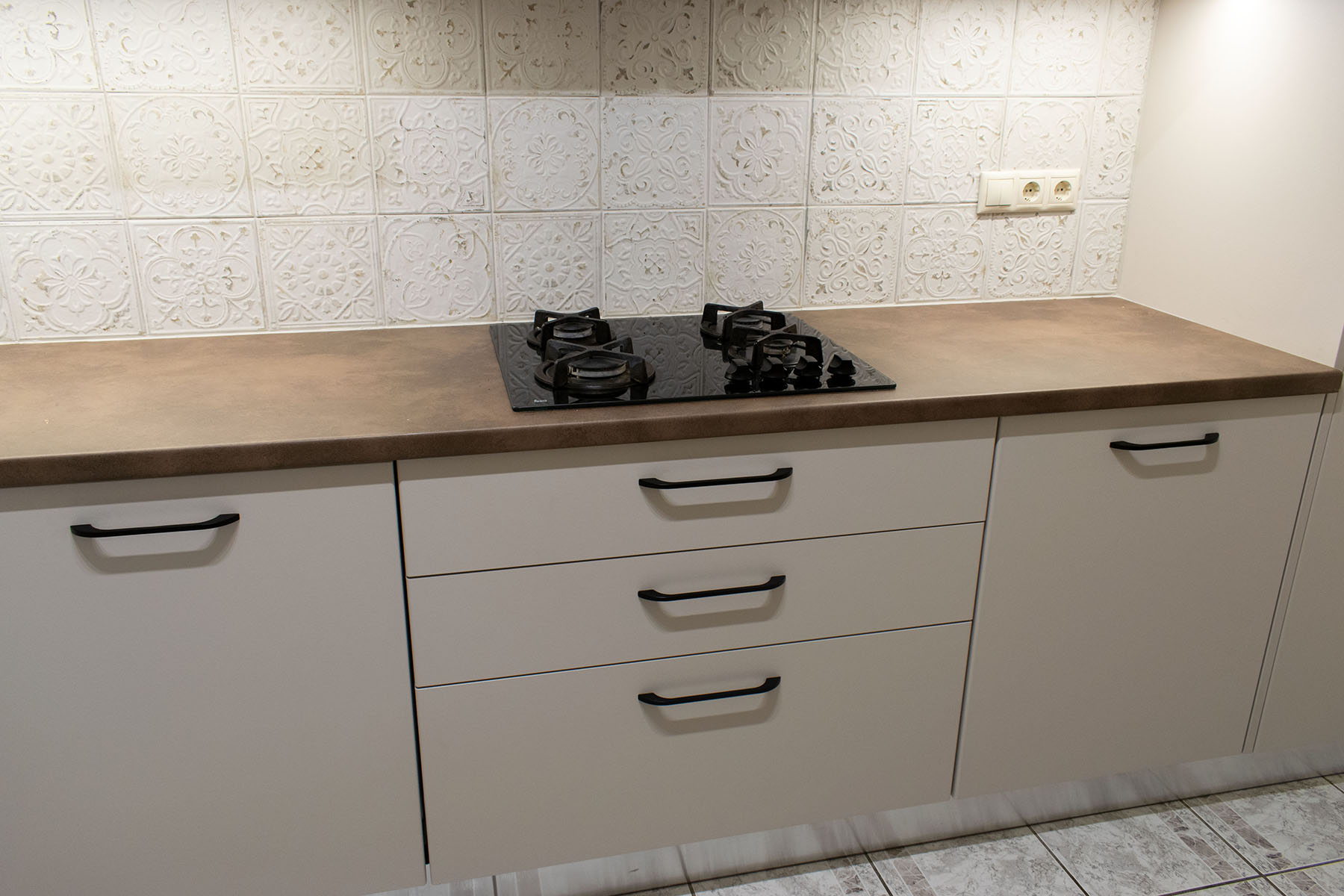 Κατασκευή κουζίνας!  Πριν μετά!